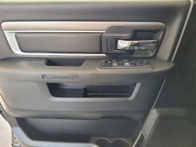 2024 RAM 1500 Classic Warlock Crew Cab 4x2 5'7" Box