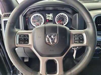 2024 RAM 1500 Classic Warlock Crew Cab 4x2 5'7" Box