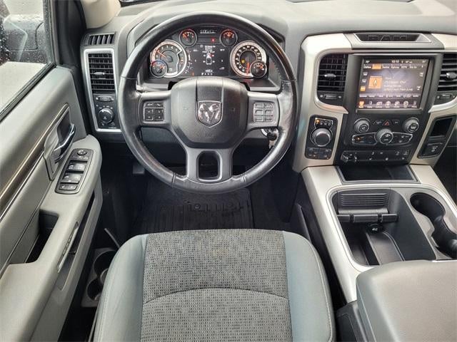 2017 RAM 1500 Big Horn Crew Cab 4x4 5'7" Box