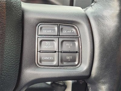 2017 RAM 1500 Big Horn Crew Cab 4x4 5'7" Box