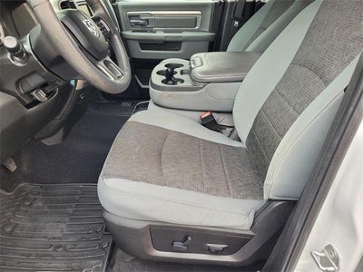 2019 RAM 1500 Classic SLT Crew Cab 4x4 5'7" Box