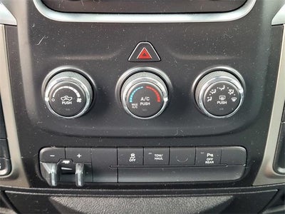 2019 RAM 1500 Classic SLT Crew Cab 4x4 5'7" Box