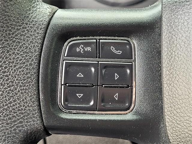 2019 RAM 1500 Classic SLT Crew Cab 4x4 5'7" Box