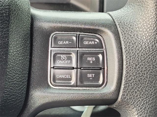 2019 RAM 1500 Classic SLT Crew Cab 4x4 5'7" Box