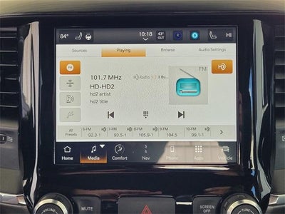 2024 RAM 1500 Laramie Crew Cab 4x2 5'7" Box