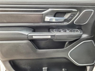 2023 RAM 1500 Laramie Crew Cab 4x2 5'7" Box