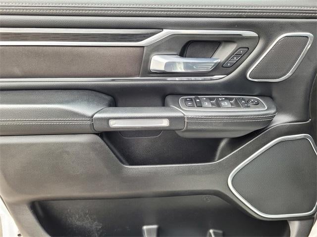 2023 RAM 1500 Laramie Crew Cab 4x2 5'7" Box