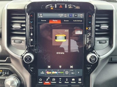 2023 RAM 1500 Laramie Crew Cab 4x2 5'7" Box