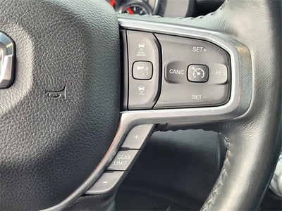 2023 RAM 1500 Laramie Crew Cab 4x2 5'7" Box