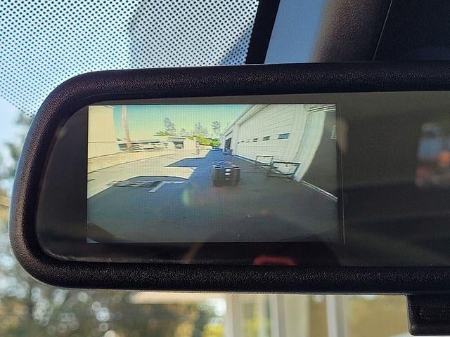 2025 Chevrolet Express Passenger 1LT