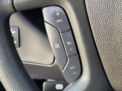 2025 Chevrolet Express Passenger 1LT