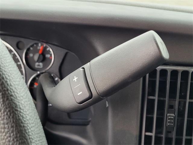 2024 GMC Savana Cutaway 3500 Base