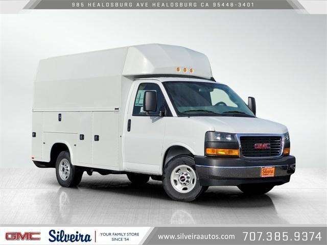 2024 GMC Savana Cutaway 3500 Base