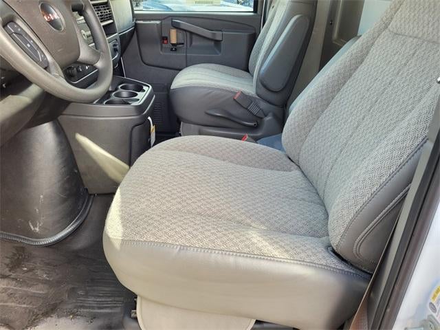 2024 GMC Savana Cutaway 3500 Base