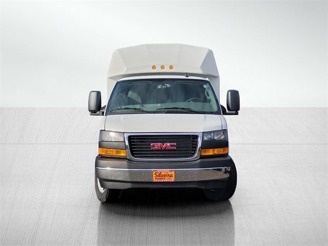 2024 GMC Savana Cutaway 3500 Base