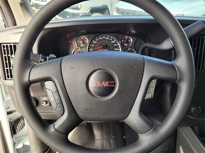 2024 GMC Savana Cutaway 3500 Base