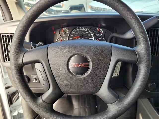 2024 GMC Savana Cutaway 3500 Base