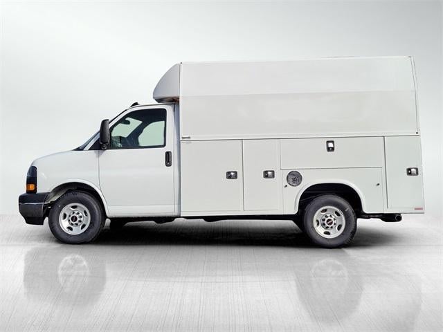 2024 GMC Savana Cutaway 3500 Base