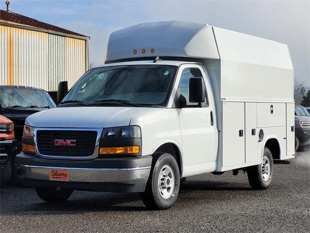 2024 GMC Savana Cutaway 3500 Base