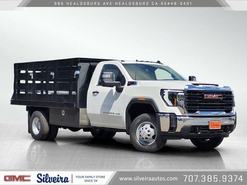 2026 GMC Sierra 3500 HD Chassis Cab Pro