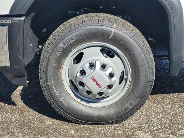 2026 GMC Sierra 3500 HD Chassis Cab Pro