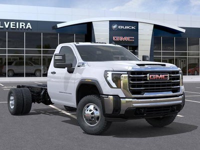 2026 GMC Sierra 3500 HD Chassis Cab Pro