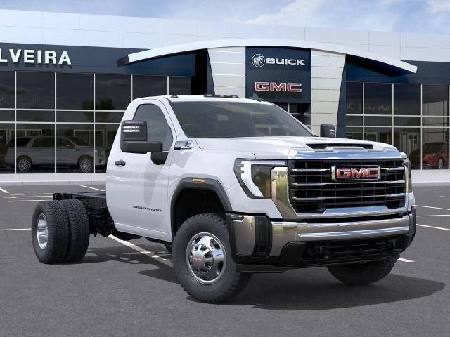 2026 GMC Sierra 3500 HD Chassis Cab Pro