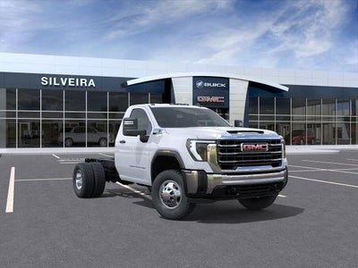 2026 GMC Sierra 3500 HD Chassis Cab Pro