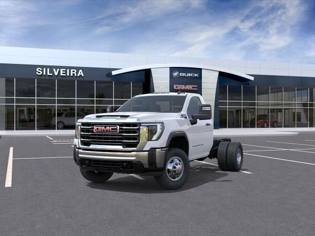 2026 GMC Sierra 3500 HD Chassis Cab Pro