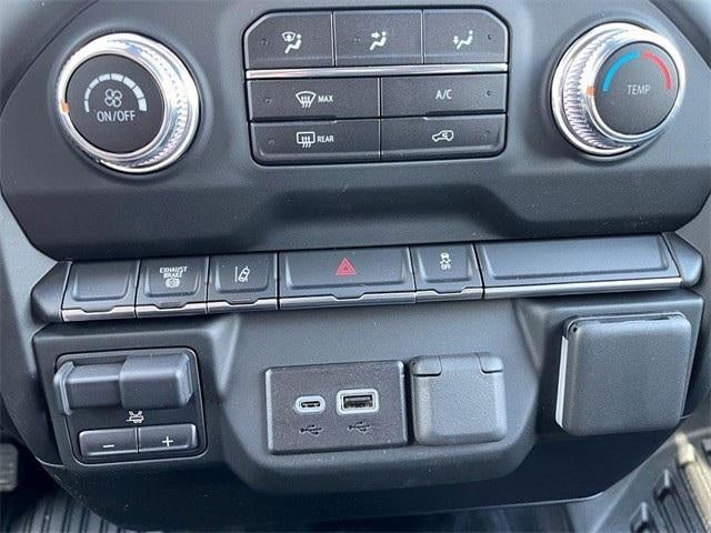 2024 GMC Sierra 3500 HD Chassis Cab Pro