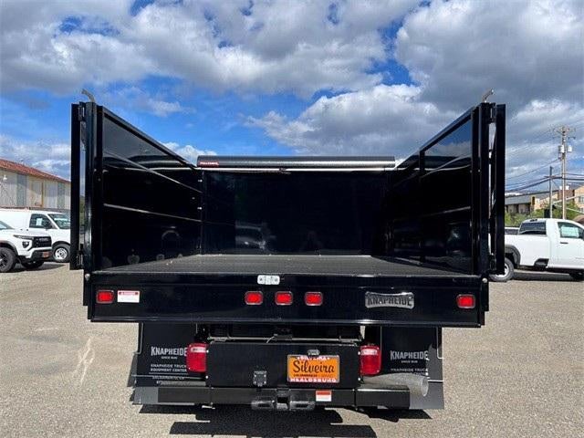 2024 GMC Sierra 3500 HD Chassis Cab Pro