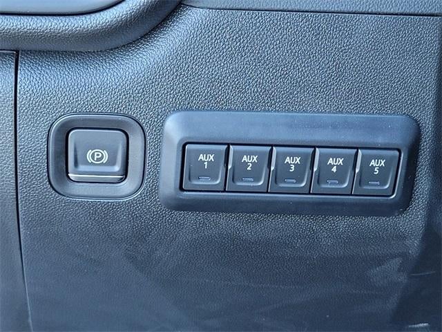 2025 GMC Sierra 3500 HD Chassis Cab Pro