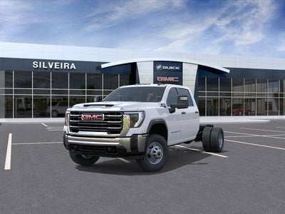 2025 GMC Sierra 3500 HD Chassis Cab Pro