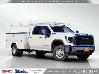 2025 GMC Sierra 3500 HD Chassis Cab Pro