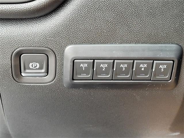 2025 GMC Sierra 3500 HD Chassis Cab Pro