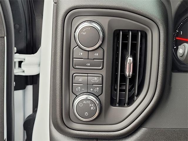 2025 GMC Sierra 3500 HD Chassis Cab Pro