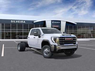 2025 GMC Sierra 3500 HD Chassis Cab Pro
