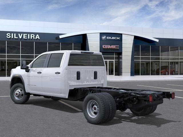 2025 GMC Sierra 3500 HD Chassis Cab Pro