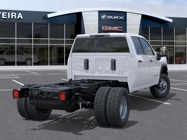 2025 GMC Sierra 3500 HD Chassis Cab Pro