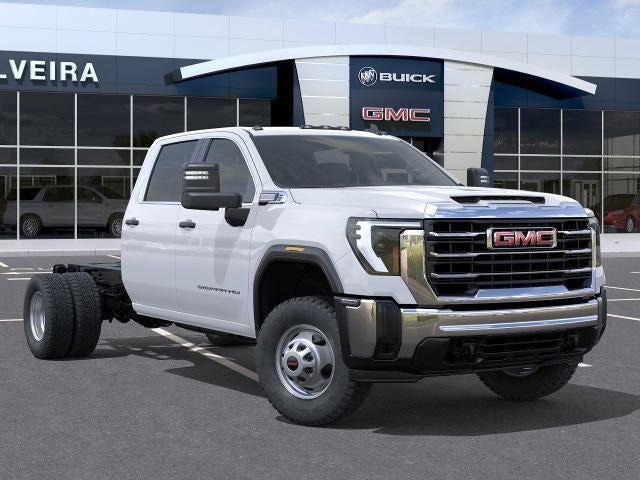 2025 GMC Sierra 3500 HD Chassis Cab Pro