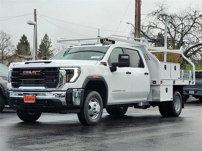 2025 GMC Sierra 3500 HD Chassis Cab Pro