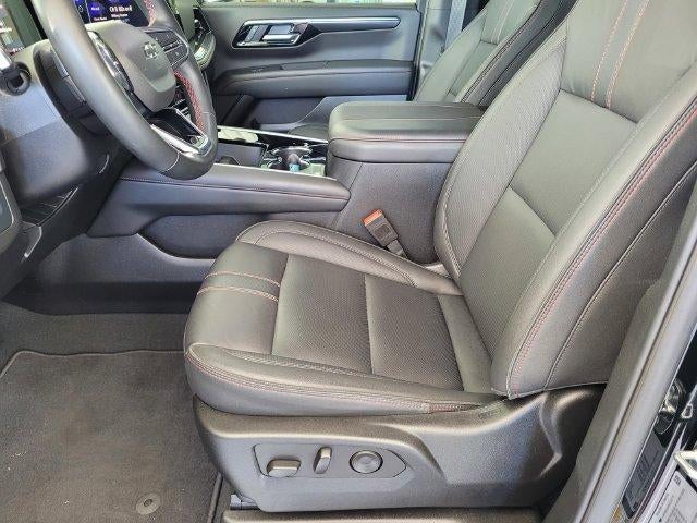2025 Chevrolet Suburban RST