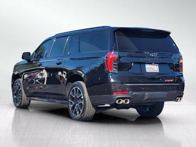 2025 Chevrolet Suburban RST