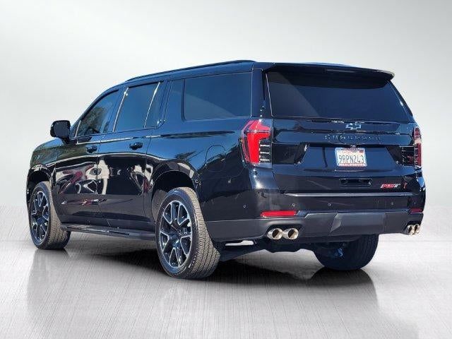 2025 Chevrolet Suburban RST