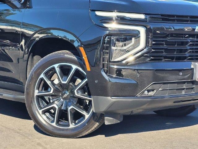2025 Chevrolet Suburban RST