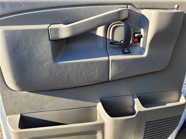 2024 GMC Savana Cargo 2500 Base