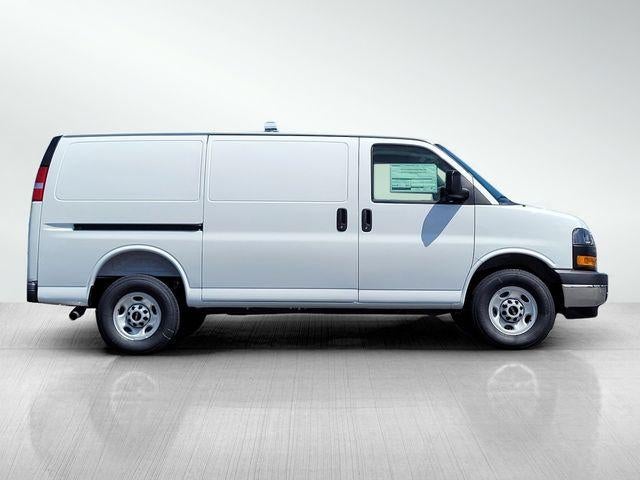 2026 GMC Savana Cargo Base