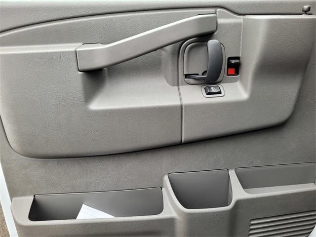 2024 GMC Savana Cargo 2500 Base