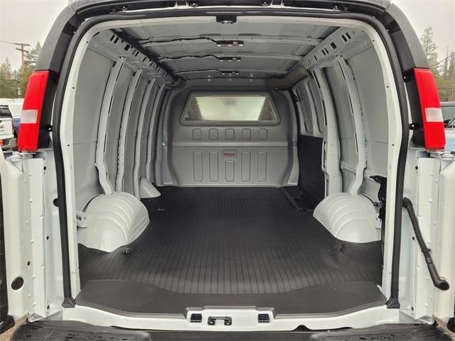 2024 GMC Savana Cargo 2500 Base