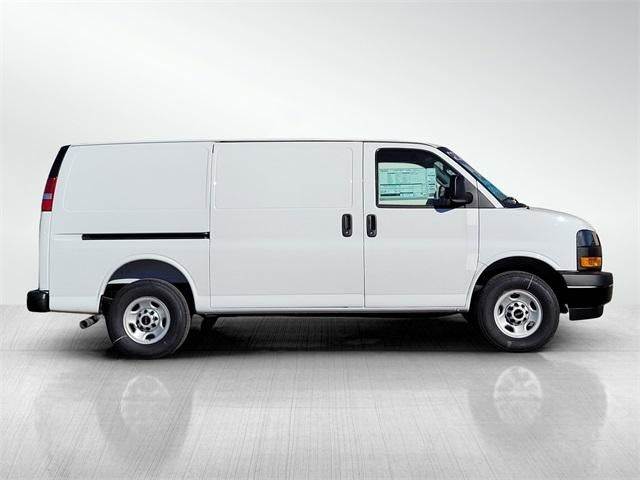 2025 GMC Savana Cargo 2500 Base